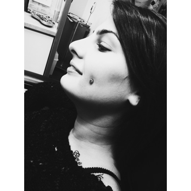 Luiza's Cheek⚡Dimple Piercing