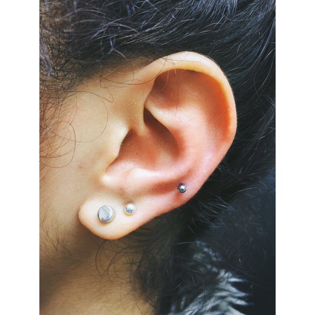 Ashleigh's Lower/Mid Ear Cartilage Piercing