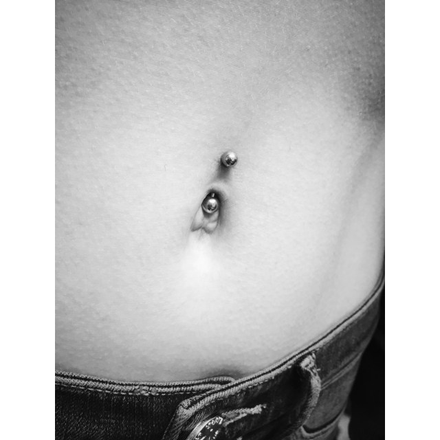 Hannah's Gold Titanium Belly Button Piercing