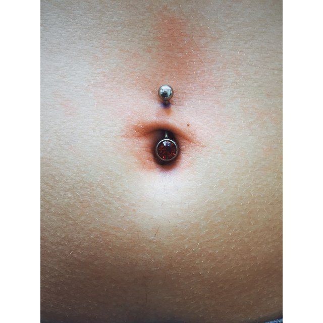 Nynke's Navel Piercing I