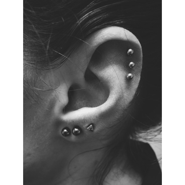 Fianna's Ear - Triple Lobe & Cartilage Cluster Piercings