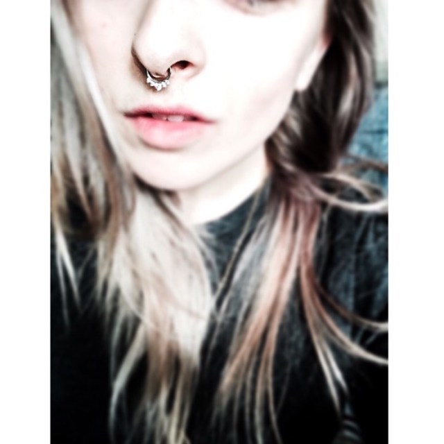 Martha's Septum Piercing w/Click Jewellery