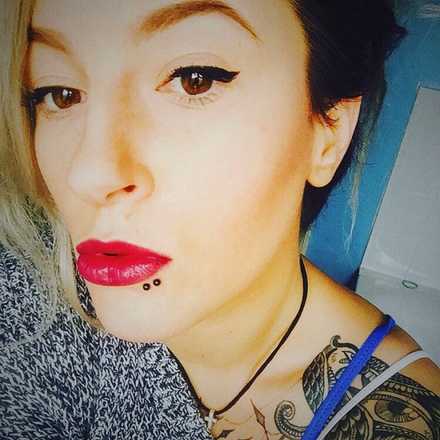 Spiderbite Piercings w/Blackline Balls